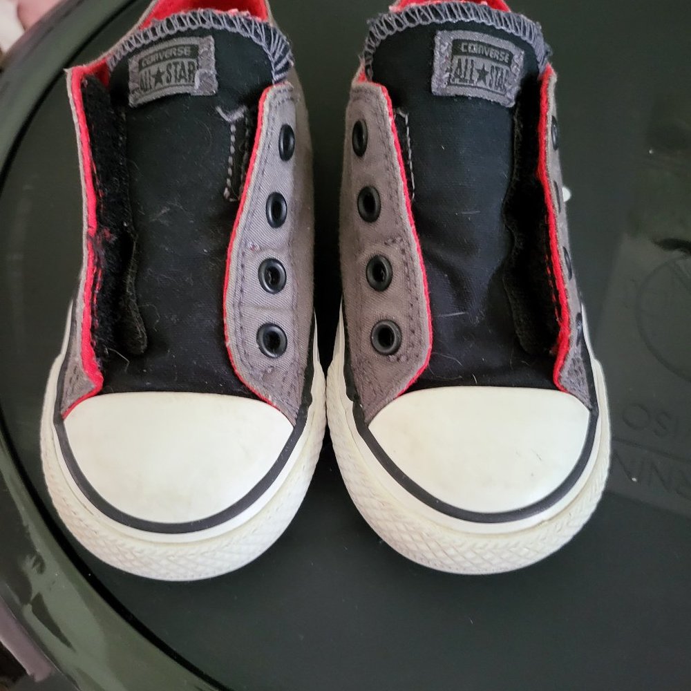 Converse All Star Low Top Toddler Size 9 No Strings Velcro
